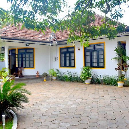 Old Park Villa Jaffna Bagian luar foto