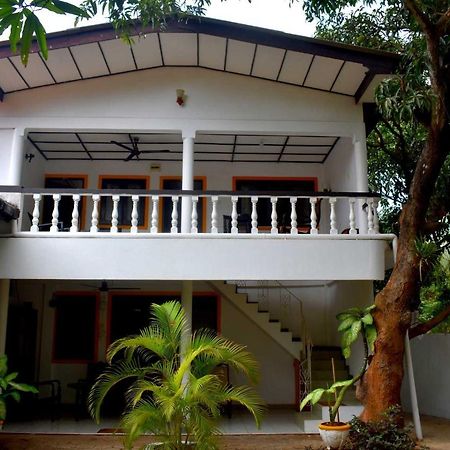 Old Park Villa Jaffna Bagian luar foto