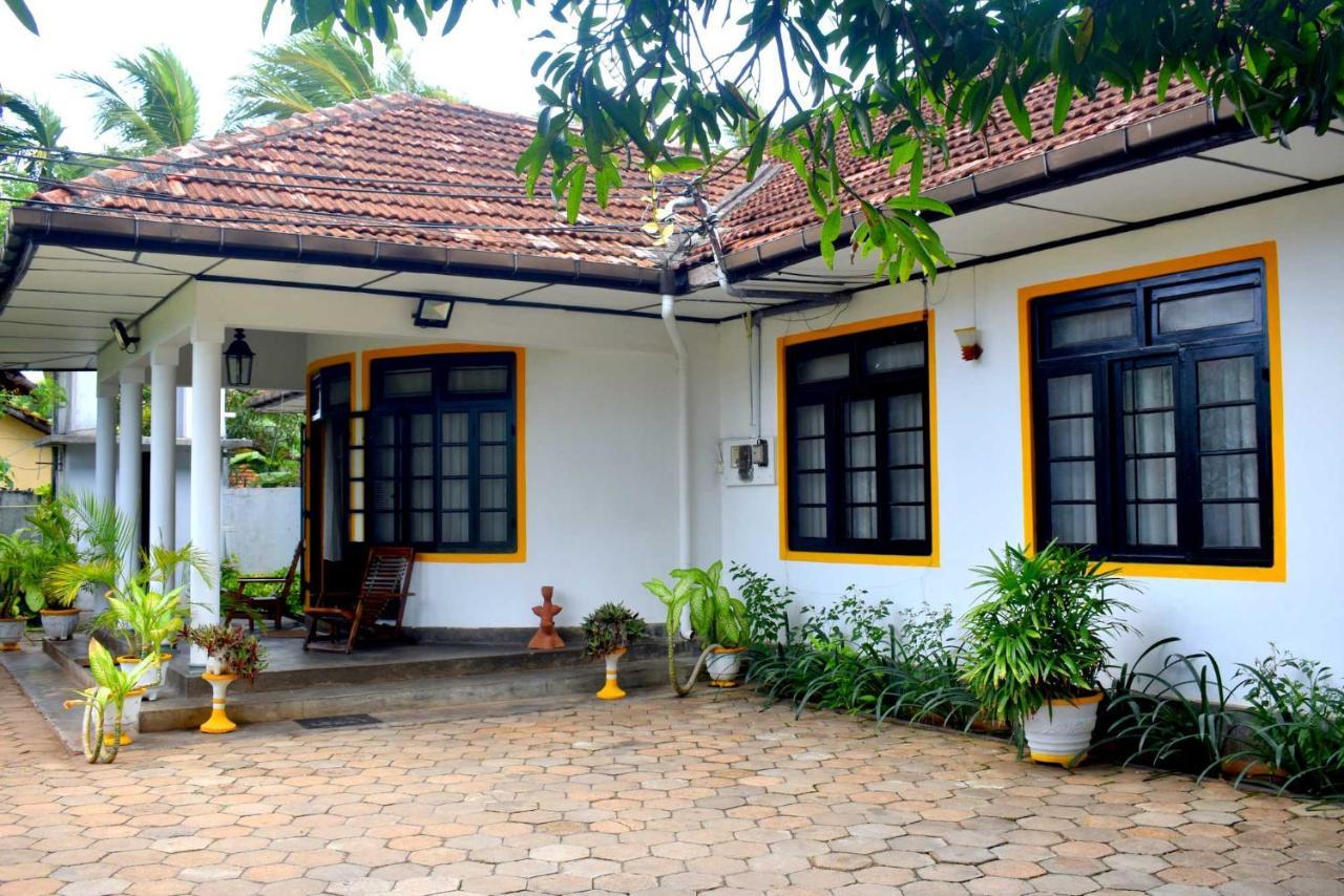 Old Park Villa Jaffna Bagian luar foto