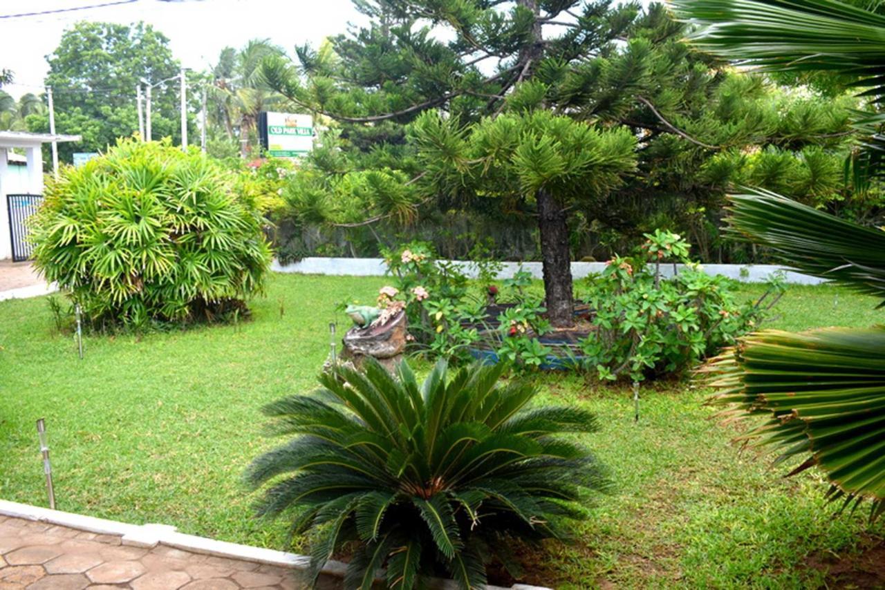 Old Park Villa Jaffna Bagian luar foto