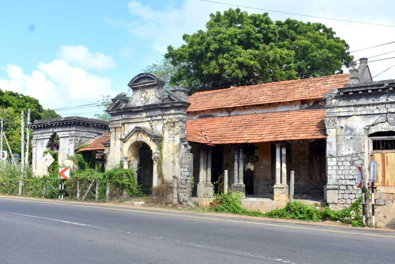 Old Park Villa Jaffna Bagian luar foto